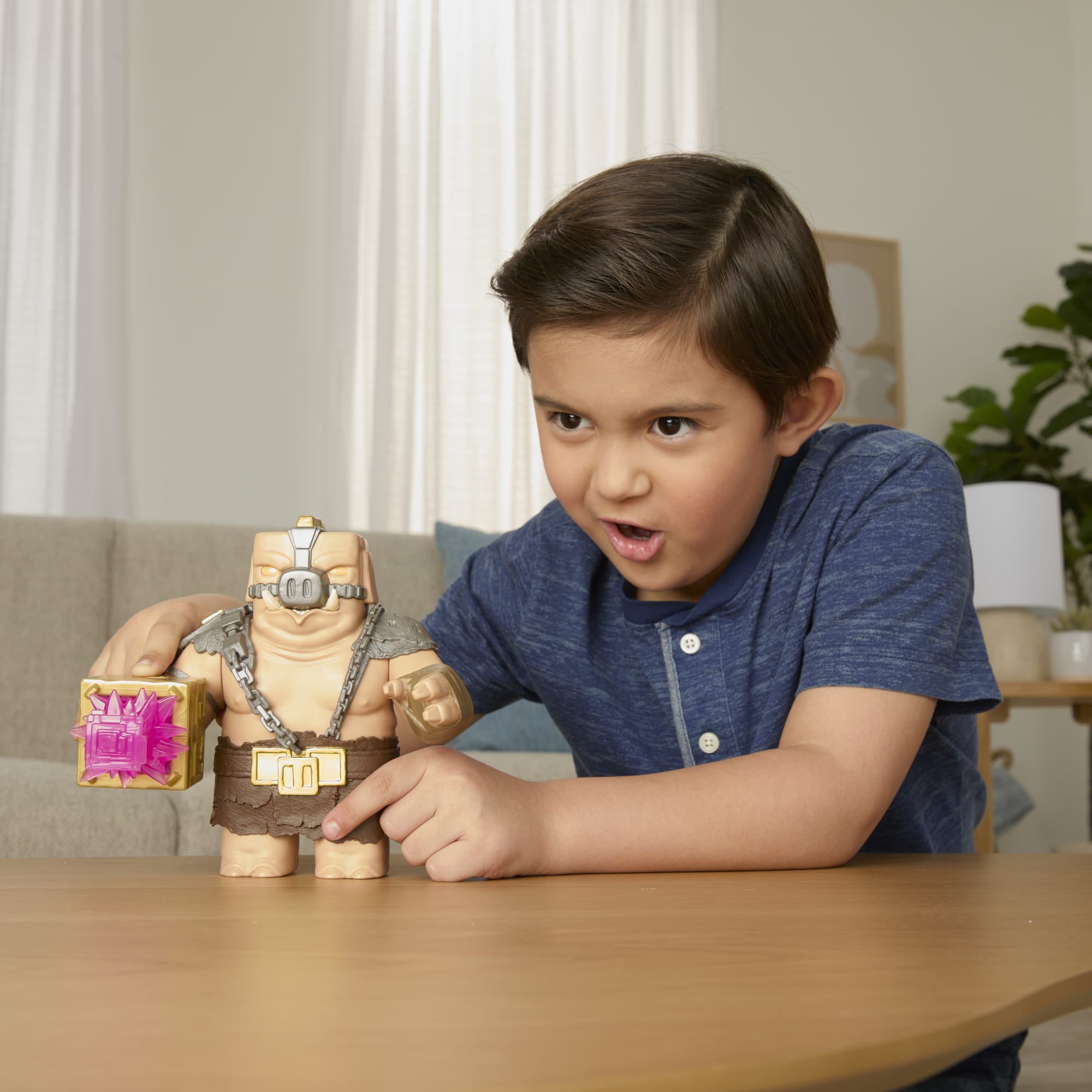 Minecraft – Figurine Surdimensionnée – Grand Cochon Mode Combat, Sons