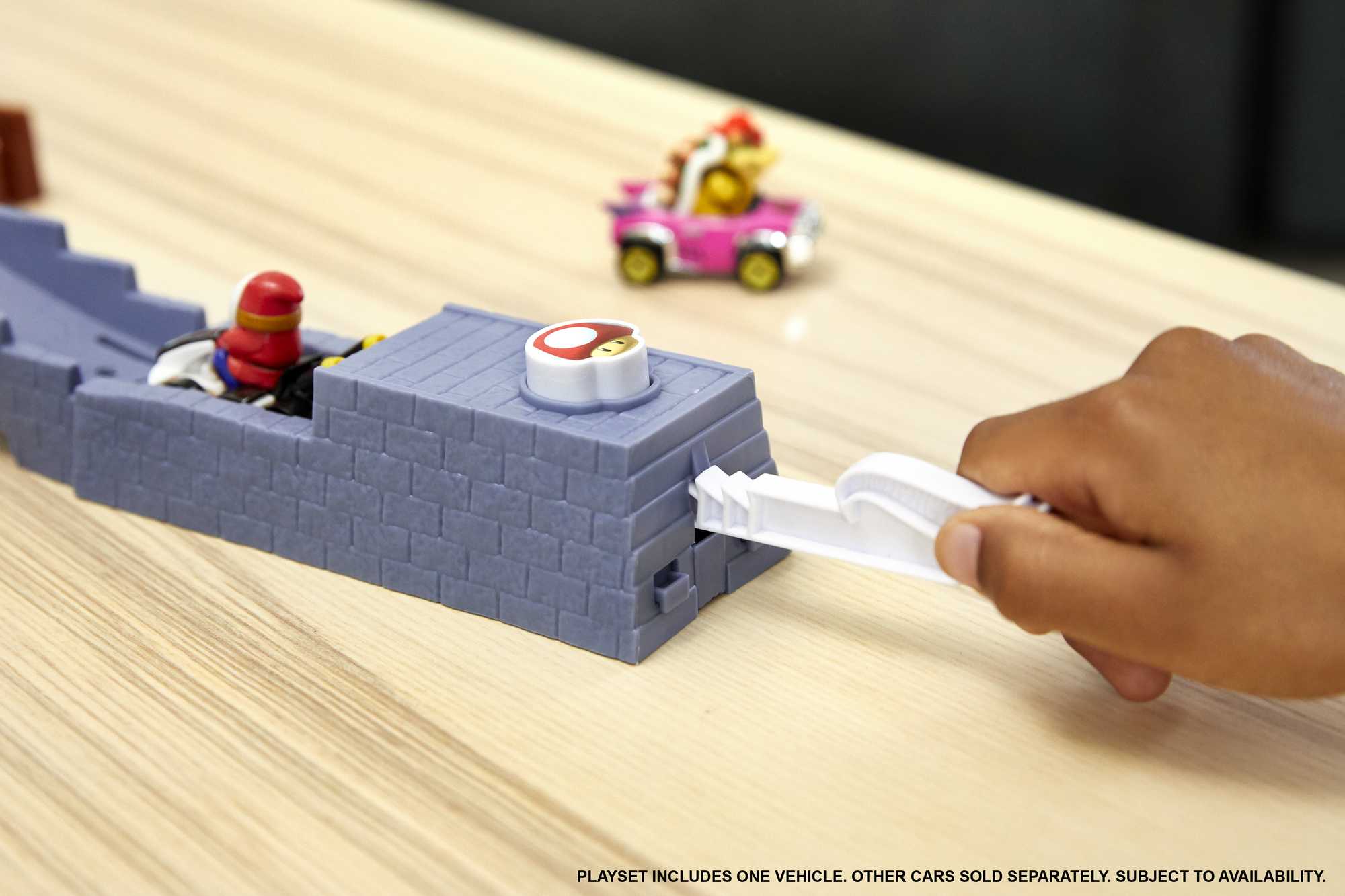 Hot Wheels Mario Kart Pista de Juguete Boo Librería Embrujada